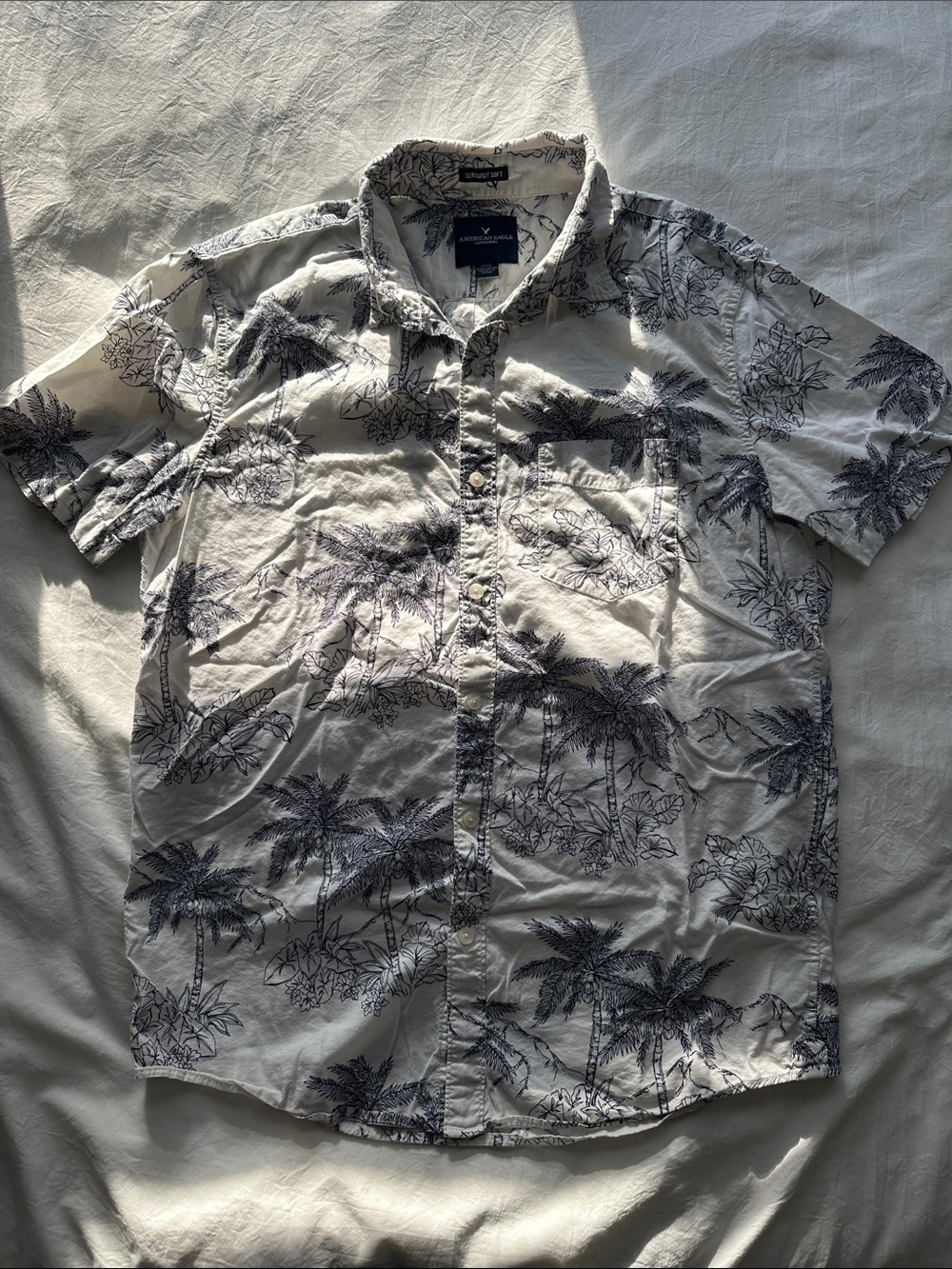 Short-Sleeve Palm Hawaiian Button-Up Shirt